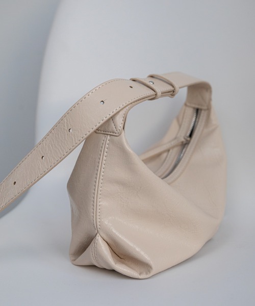 VACANCY（ヴァカンシー）の「デイリーソフトワンハンドルバッグ/ショルダーバッグ（ショルダーバッグ・レディース・アイボリー/ブラック/ライトブルー・FREE）」の9枚目の写真