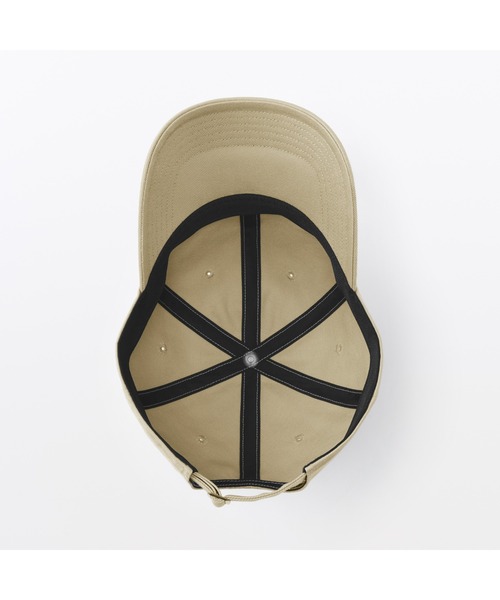 無印良品(ムジルシリョウヒン)の「UVカットコットンツイルキャップ(キャップ・レディース・ブラック/ブラウン系/ベージュ/ネイビー・55-59cm)」の11枚目の写真