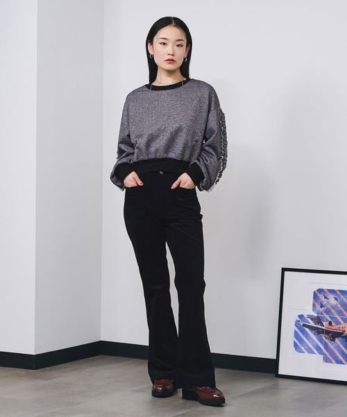 ROSE BUD(ローズバッド)の「LAME RUFFLE SLEEVE SWEAT(スウェット・レディース・ブラック/グレー・ONE SIZE)」の6枚目の写真