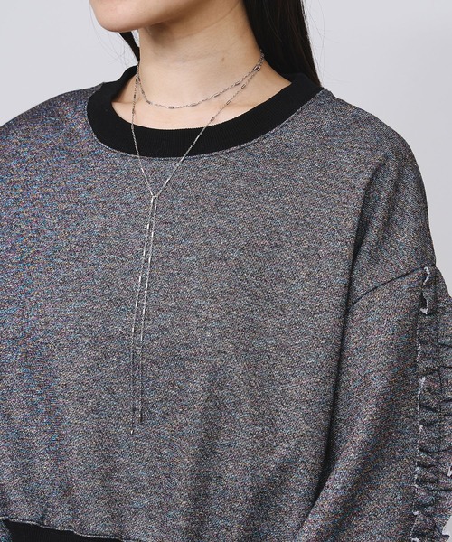ROSE BUD(ローズバッド)の「LAME RUFFLE SLEEVE SWEAT(スウェット・レディース・ブラック/グレー・ONE SIZE)」の9枚目の写真