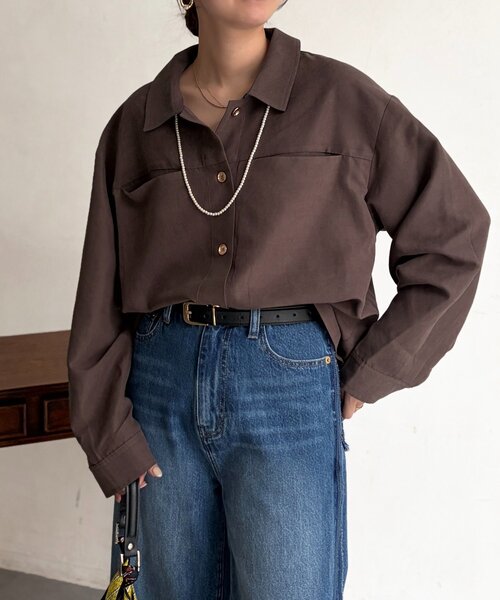 Chez toi(シェトワ)の「ショート丈シャツジャケット(テーラードジャケット・レディース・グリーン/ブラウン/ベージュ・FREE)」の2枚目の写真