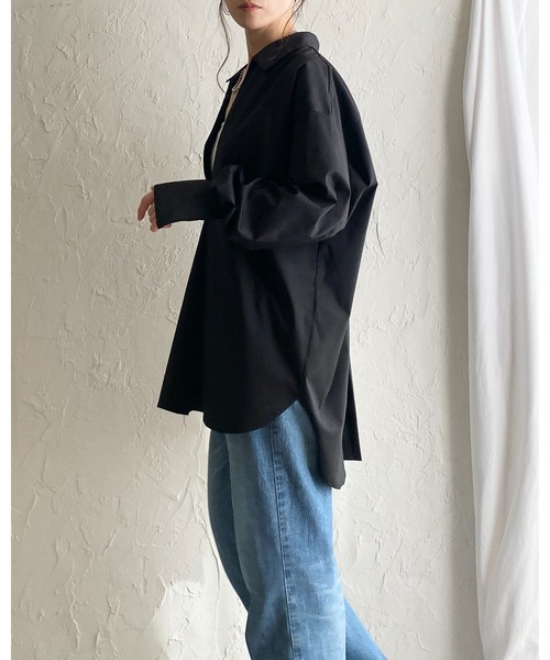 She's Closet(シーズクローゼット)の「深Vネック長袖オーバーサイズ スキッパーシャツブラウス(シャツ/ブラウス・レディース・ホワイト/ストライプ/ブラック/ブルー・FREE)」の13枚目の写真