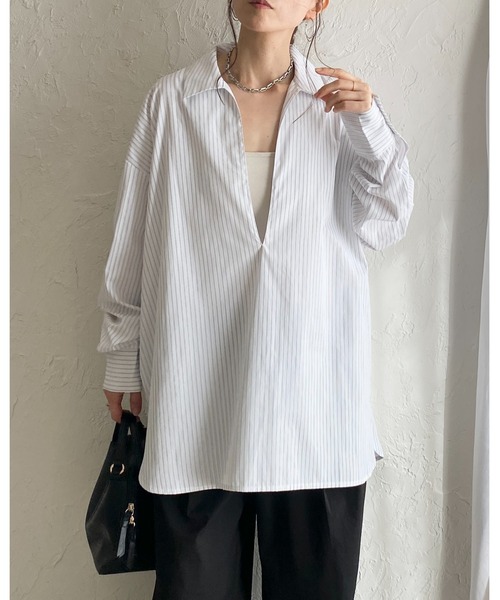 She's Closet(シーズクローゼット)の「深Vネック長袖オーバーサイズ スキッパーシャツブラウス(シャツ/ブラウス・レディース・ホワイト/ストライプ/ブラック/ブルー・FREE)」の15枚目の写真