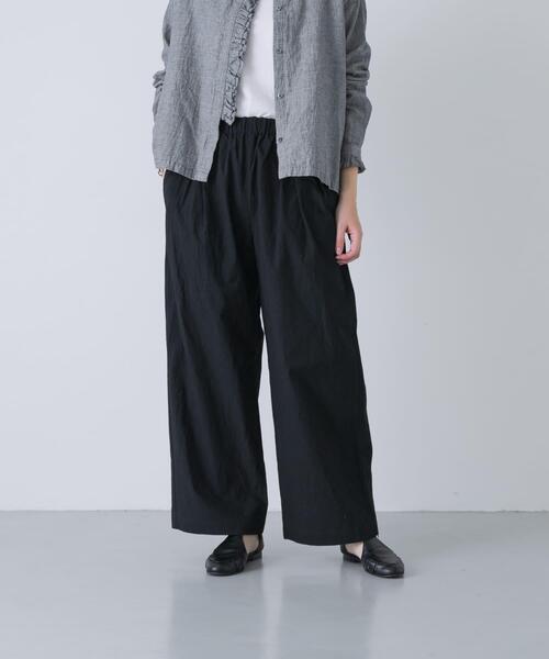 かぐれ（カグレ）の「コットン2タックパンツ（その他パンツ・レディース・ブラック/ベージュ/チャコールグレー・FREE）」の2枚目の写真