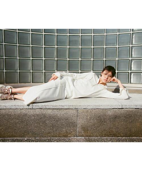 CODE A（コードエー）の「high neck jersey dress（ワンピース・レディース・ベージュ/チャコールグレー/ホワイト・00）」の6枚目の写真