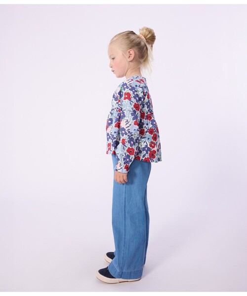 PETIT BATEAU（プチバトー）の「フラワープリント長袖ブラウス（シャツ/ブラウス・キッズ・ホワイト系その他・3YEAR/4YEAR/5YEAR）」の2枚目の写真
