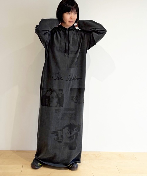HOLIDAY(ホリデイ)の「SUPER FINE DRY L/S HOODED DRESS (Joe Szabo) スーパーファインドライロングスリーブフーデッドドレス (ジョセフスザボ)(ワンピース・レディース・ホワイト/ブラック・ONE SIZE)」の22枚目の写真
