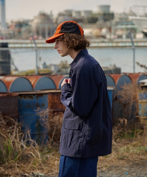 Eddie Bauer(エディーバウアー)の「EBTEK マルチポケットシャツ(シャツ/ブラウス・メンズ・ネイビー/チャコール/サンドグレー・L/M/S/XL)」の11枚目の写真