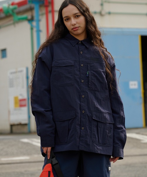 Eddie Bauer(エディーバウアー)の「EBTEK マルチポケットシャツ(シャツ/ブラウス・メンズ・ネイビー/チャコール/サンドグレー・L/M/S/XL)」の14枚目の写真