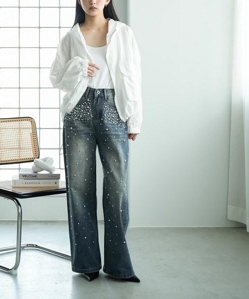 mili an deni(ミリアンデニ)の「パール付きデニムパンツ(デニムパンツ・レディース・ブラック/サックスブルー/ブルー・M)」の6枚目の写真