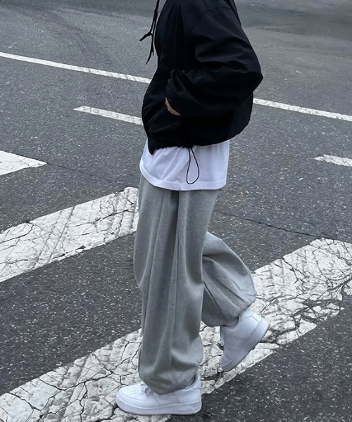 B.R.U(ブル)の「サイドタックスウェットパンツ(スウェットパンツ・メンズ・グレー/ピンク/グリーン・LARGE/MEDIUM)」の6枚目の写真