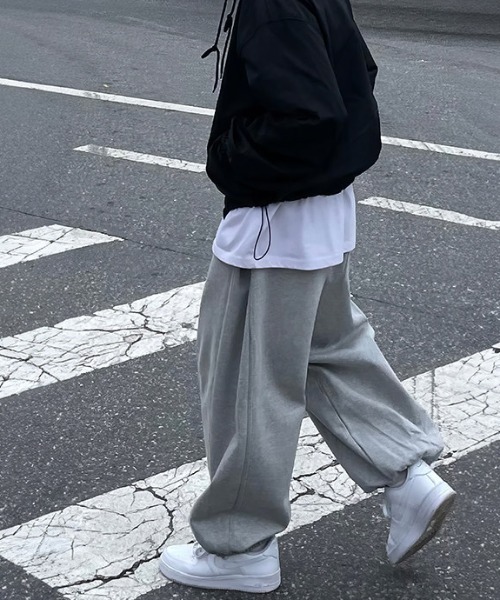 B.R.U(ブル)の「サイドタックスウェットパンツ(スウェットパンツ・メンズ・グレー/ピンク/グリーン・LARGE/MEDIUM)」の7枚目の写真