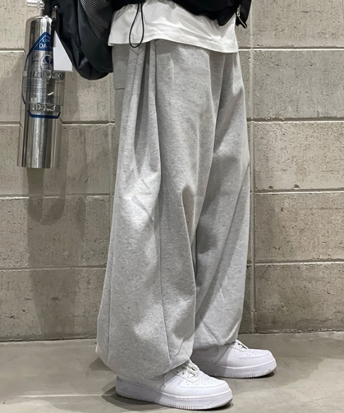 B.R.U(ブル)の「サイドタックスウェットパンツ(スウェットパンツ・メンズ・グレー/ピンク/グリーン・LARGE/MEDIUM)」の4枚目の写真