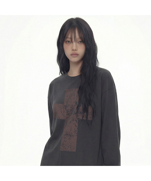GRAVER（グレーバー）の「[ユニセックス]エンジェルクロス ロングスリーブTシャツ_3カラー（Tシャツ/カットソー・レディース・ブラック/チャコールグレー/ホワイト・MEDIUM/LARGE）」の3枚目の写真