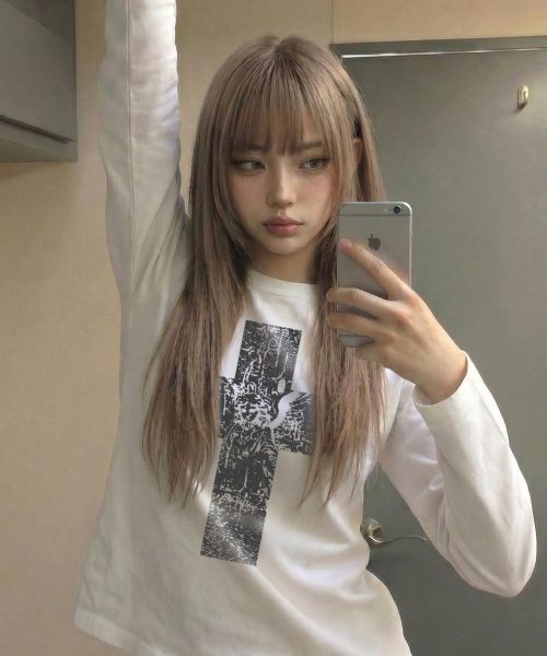 GRAVER（グレーバー）の「[ユニセックス]エンジェルクロス ロングスリーブTシャツ_3カラー（Tシャツ/カットソー・レディース・ブラック/チャコールグレー/ホワイト・MEDIUM/LARGE）」の5枚目の写真
