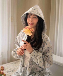 AS KNOW AS plus（アズノゥアズプラス）の「〇アソート柄ジップパーカー(花柄・ドット・ビジュー）セットアップ対応（パーカー）」