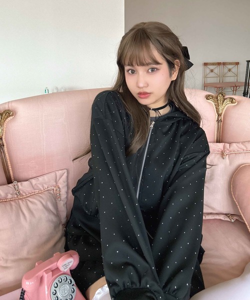 AS KNOW AS plus（アズノゥアズプラス）の「〇アソート柄ジップパーカー(花柄・ドット・ビジュー）セットアップ対応（パーカー・レディース・ブラック系/アイボリー系/グレー系・FREE）」の14枚目の写真