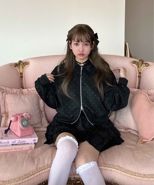 AS KNOW AS plus（アズノゥアズプラス）の「〇アソート柄ジップパーカー(花柄・ドット・ビジュー）セットアップ対応（パーカー・レディース・ブラック系/アイボリー系/グレー系・FREE）」の16枚目の写真