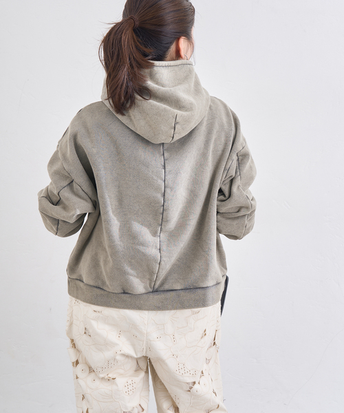 JOURNAL STANDARD(ジャーナルスタンダード)の「ピグメントスウェットパーカー(パーカー・レディース・ブラック系その他/ライトグレー・FREE)」の13枚目の写真