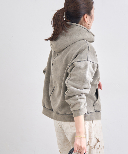 JOURNAL STANDARD(ジャーナルスタンダード)の「ピグメントスウェットパーカー(パーカー・レディース・ブラック系その他/ライトグレー・FREE)」の14枚目の写真