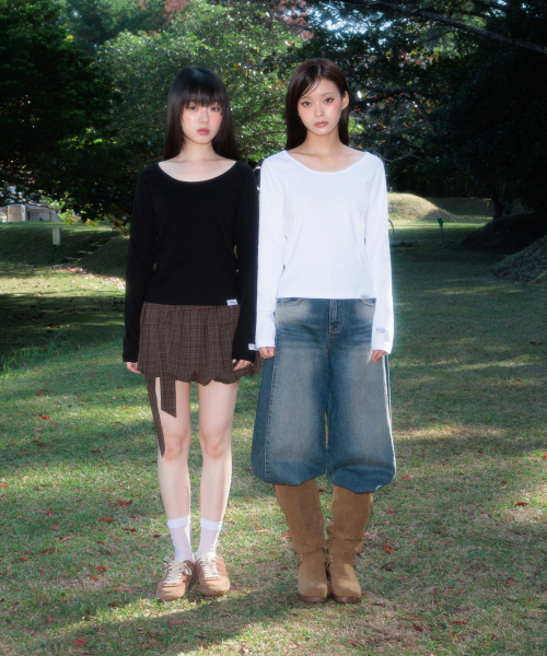 ROSEFRANTZ（ロゼフランツ）の「Essential Rose Label Long Sleeve [Ivory]（Tシャツ/カットソー・レディース・アイボリー・MEDIUM/SMALL）」の2枚目の写真