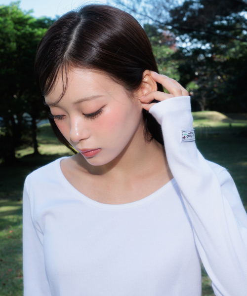 ROSEFRANTZ（ロゼフランツ）の「Essential Rose Label Long Sleeve [Ivory]（Tシャツ/カットソー・レディース・アイボリー・MEDIUM/SMALL）」の9枚目の写真