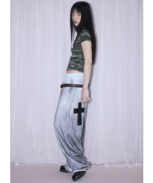 NIIER NOR(ニアノア)の「A'GEM/9 × .kom 『NIIER NOR/ニーアノア』 LACE CROSS SWEATPANTS/レースクロススウェットパンツ(スウェットパンツ・レディース・ホワイト/グレー・FREE)」の6枚目の写真