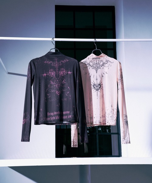 HARE（ハレ）の「【NANA×HARE】タトゥーシアートップス（Tシャツ