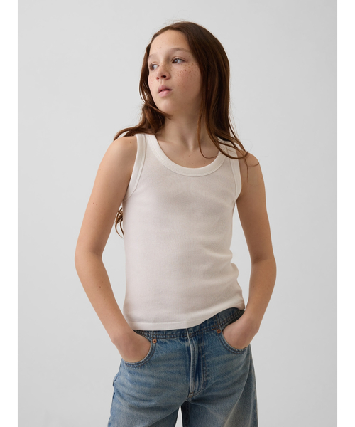GAP（ギャップ）の「リブ スクープネック タンクトップ (キッズ)（タンクトップ・キッズ・ピンク/ホワイト×ネイビー/オフホワイト/ブルー/ライトブルー・160cm/150cm/130cm/120cm/110cm/140cm）」の2枚目の写真