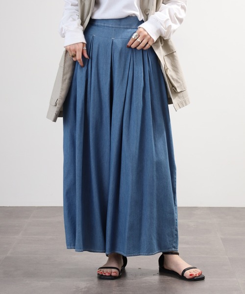 EGLANTINE(エグランティーヌ)の「EGLANTINE タックワイド テンセルデニムパンツ(デニムパンツ・レディース・ネイビー/ブルー・40)」の10枚目の写真