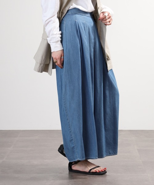 EGLANTINE(エグランティーヌ)の「EGLANTINE タックワイド テンセルデニムパンツ(デニムパンツ・レディース・ネイビー/ブルー・40)」の13枚目の写真