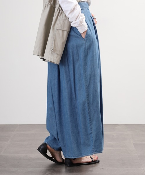 EGLANTINE(エグランティーヌ)の「EGLANTINE タックワイド テンセルデニムパンツ(デニムパンツ・レディース・ネイビー/ブルー・40)」の14枚目の写真
