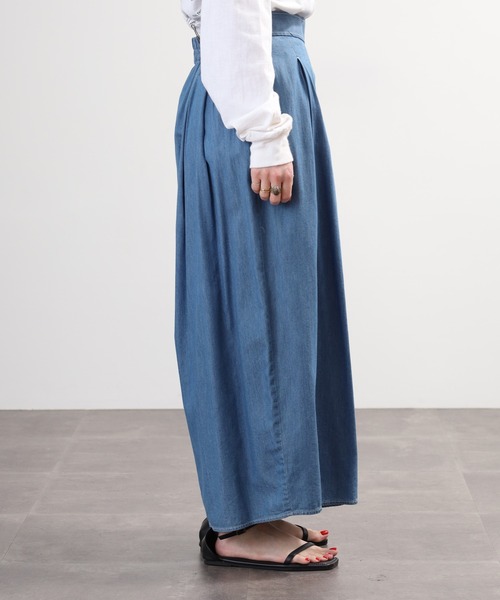 EGLANTINE(エグランティーヌ)の「EGLANTINE タックワイド テンセルデニムパンツ(デニムパンツ・レディース・ネイビー/ブルー・40)」の18枚目の写真