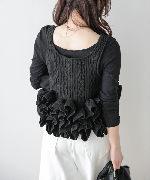 AMELY(エミリー)の「ボリュームフリル ニットビスチェ(タンクトップ・レディース・ホワイト/ブラック・フリー)」の13枚目の写真