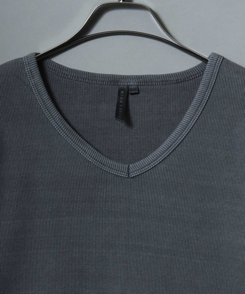 ANPAS（アンパス）の「Pigment-Dyed Ribbed-Knit V-Neck Short-Sleeve Tee / ピグメント加工 Vネック半袖Tシャツ ヴィンテージ風 メンズ レディース ユニセックス 無地 トップス（Tシャツ/カットソー・メンズ・ブラウン/チャコールグレー・S/M/L）」の12枚目の写真