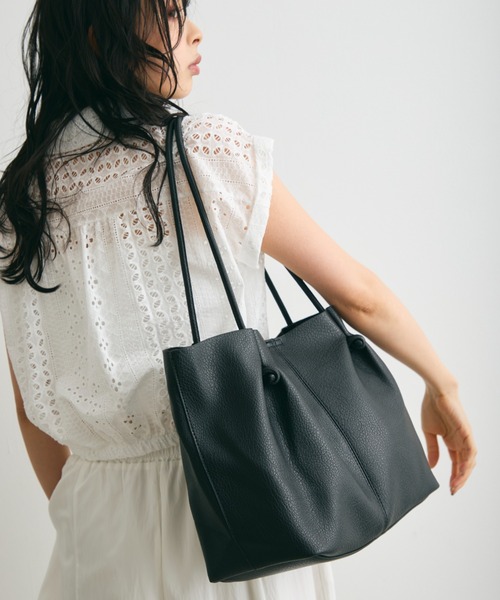 Trish(トリッシュ)の「ノットストリングポーチ付きショルダーBAG(ショルダーバッグ・レディース・ブラック/ベージュ・FREE)」の10枚目の写真