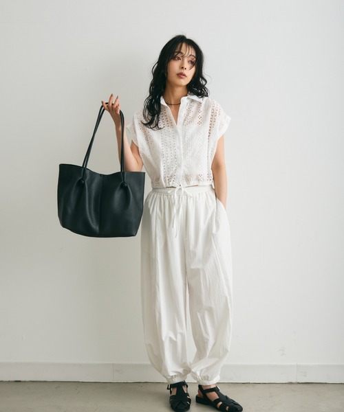 Trish(トリッシュ)の「ノットストリングポーチ付きショルダーBAG(ショルダーバッグ・レディース・ブラック/ベージュ・FREE)」の15枚目の写真