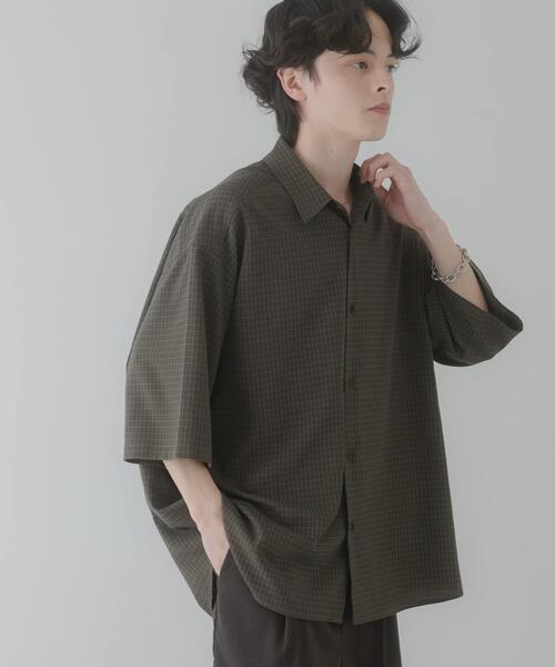 SENSE OF PLACE by URBAN RESEARCH(センスオブプレイスバイアーバンリサーチ)の「マイクロチェックエクストラルーズショートスリーブシャツ(シャツ/ブラウス・メンズ・グリーン/ネイビー/ホワイト/ブラウン/ブラック・LARGE/MEDIUM)」の9枚目の写真