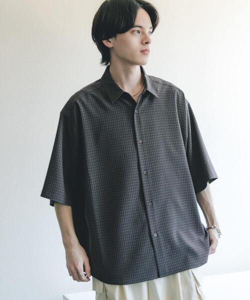 SENSE OF PLACE by URBAN RESEARCH(センスオブプレイスバイアーバンリサーチ)の「マイクロチェックエクストラルーズショートスリーブシャツ(シャツ/ブラウス・メンズ・グリーン/ネイビー/ホワイト/ブラウン/ブラック・LARGE/MEDIUM)」の19枚目の写真