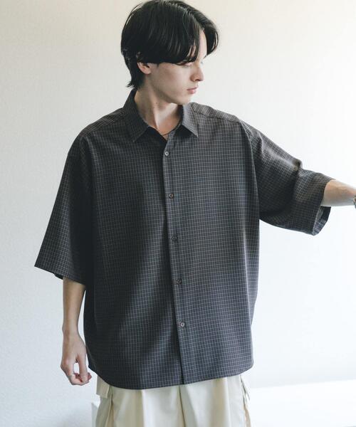 SENSE OF PLACE by URBAN RESEARCH(センスオブプレイスバイアーバンリサーチ)の「マイクロチェックエクストラルーズショートスリーブシャツ(シャツ/ブラウス・メンズ・グリーン/ネイビー/ホワイト/ブラウン/ブラック・LARGE/MEDIUM)」の20枚目の写真
