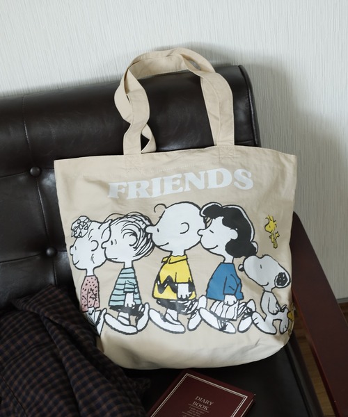 SNOOPY(スヌーピー)の「SNOOPY トートバッグ スヌーピー&フレンズ(トートバッグ・レディース・ラベンダー/ベージュ/グレー・FREE)」の16枚目の写真