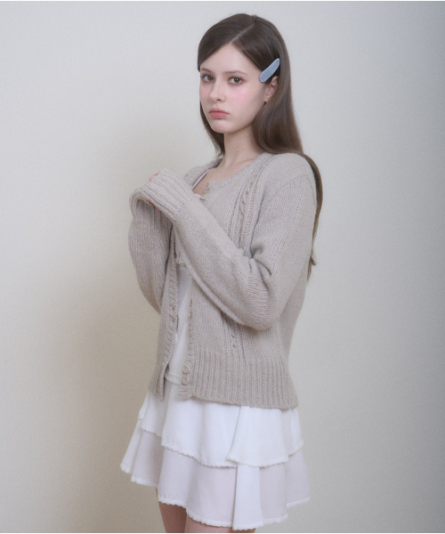 BELLIALEU(ベルリアル)の「SNOWFLAKE CARDIGAN CREAM BEIGE(カーディガン/ボレロ・レディース・その他・FREE)」の1枚目の写真