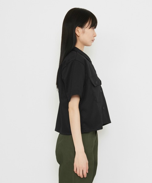 Dickies(ディッキーズ)の「Dickies/ディッキーズ クロップド ワークシャツ 半袖(シャツ/ブラウス・レディース・ホワイト/ブラック・SMALL/MEDIUM/X-SMALL)」の8枚目の写真
