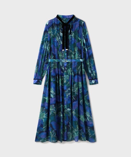 GRACE CONTINENTAL(グレースコンチネンタル)の「ローズプリントフレアワンピース(ワンピース・レディース・ブルー/ブラック・38/36)」の15枚目の写真