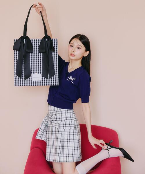 JILL by JILL STUART(ジルバイジルスチュアート)の「<RIBBONシリーズ>ダブルリボントートバッグ(ショルダーバッグ・レディース・ブラウン/ホワイト/ブラック系その他/ブラック・FREE)」の9枚目の写真