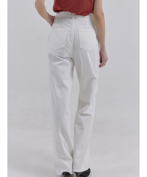 Sorry,Too Much Love（ソーリートゥーマッチラブ）の「Carpenter Pocket Cotton Trousers_White（その他パンツ・レディース・その他・FREE）」の2枚目の写真