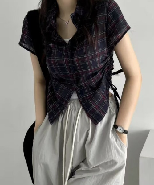 HAILY(ヘイリー)の「サイドドローストリングチェック柄半袖シャツ(シャツ/ブラウス・レディース・ホワイト/ブラック/ベージュ/ネイビー・FREE)」の9枚目の写真