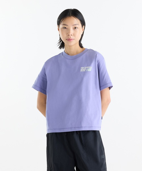 NEW BALANCE(ニューバランス)の「Athletics プレミアムロゴヒップ丈ショートスリーブTシャツ(リラックス)(Tシャツ/カットソー・レディース・ダークグリーン/ラベンダー/ヘザーグレー・SMALL/XX-LARGE/X-LARGE/LARGE/MEDIUM)」の3枚目の写真