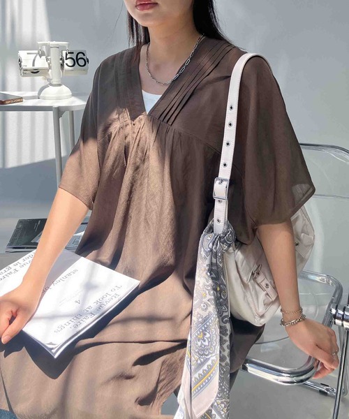 AS KNOW AS plus（アズノゥアズプラス）の「〇ひんやり冷感 ナチュラルVネック半袖ワンピース インナータンク付き 2点セットアイテム（ワンピース・レディース・ミント/ブラウン/ブラック・FREE）」の7枚目の写真