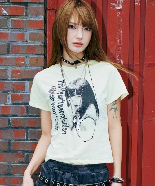 runningHIGH(ランニングハイ)の「A'GEM/9 × .kom 『runningHIGH/ランニングハイ』 WATCH YOUR TONE H/S TEE/ ウォッチユアトーングラフィックTシャツ(Tシャツ/カットソー・レディース・ホワイト/イエロー/グリーン・FREE)」の1枚目の写真